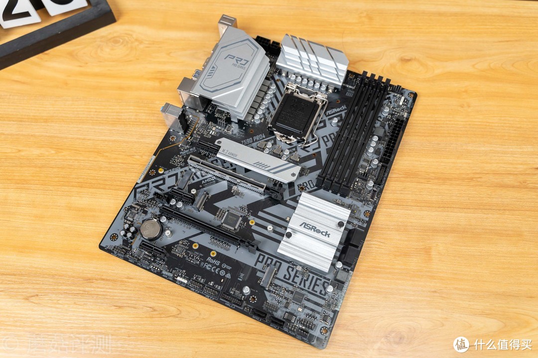 稳中有进，细节出众、华擎（ASRock）Z590 Pro4主板 深度评测