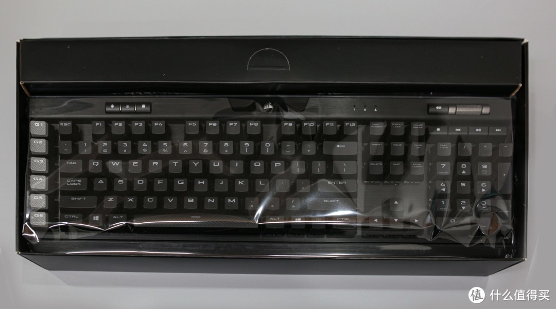 借着新入手的『美商海盗船K95铂金茶轴版』，聊聊机械键盘那点事~
