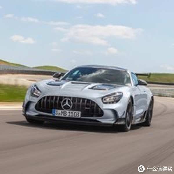 老司机车里的必备车品 Newsmy H2多功能汽车应急电源 自驾应急 什么值得买