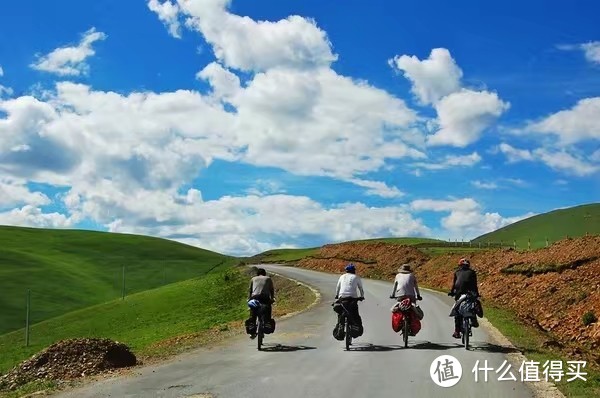 跟着酒水去旅行，盘点云贵川渝藏代表性酒水品牌及所在地风土人情。