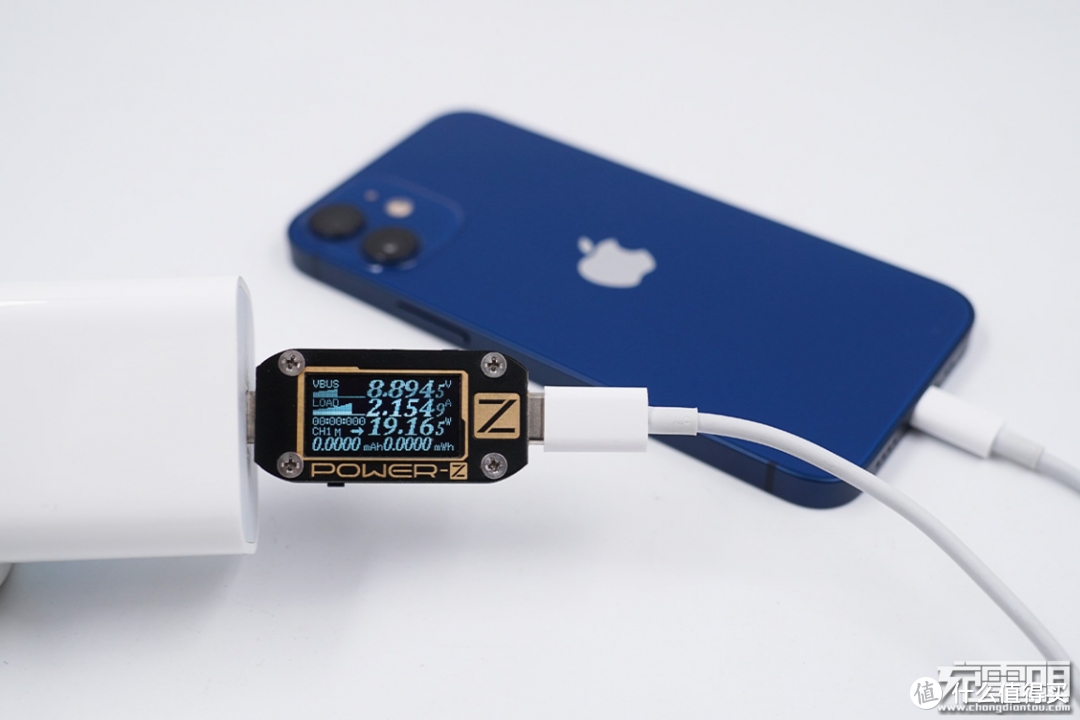 苹果iPhone 12 min如何缓解“充电焦虑”：从14款车充测试说起