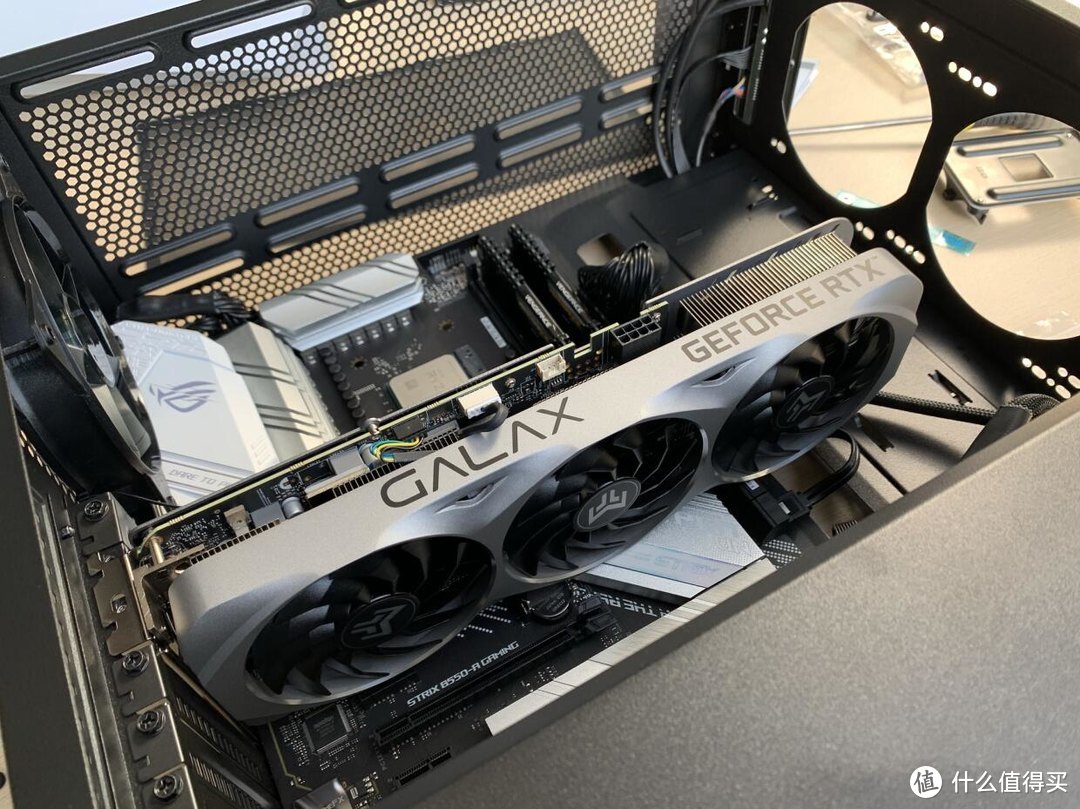 MT靠抢，装机也得靠抢？用抢来的RTX3070装台360水冷RGB主机