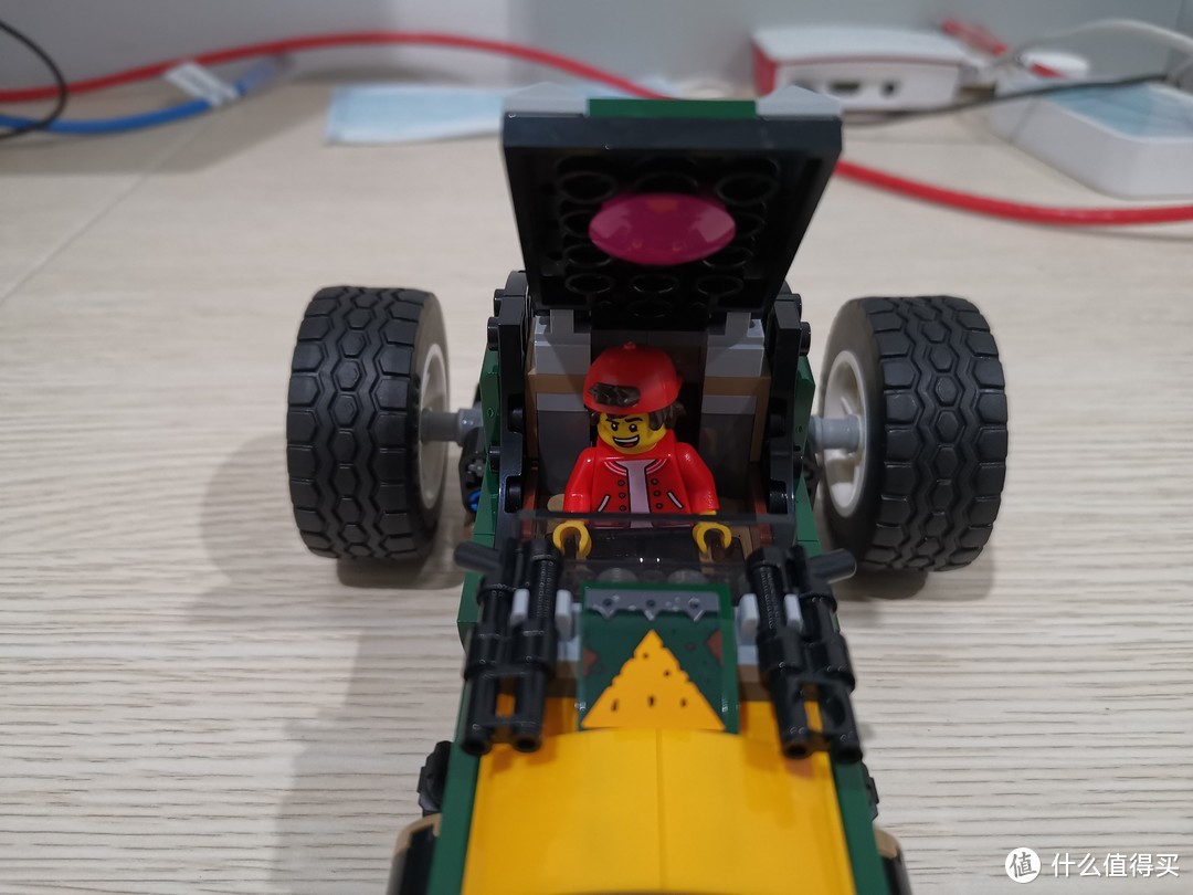 LEGO HIDDEN SIDE系列 70434 超自然赛车 评测