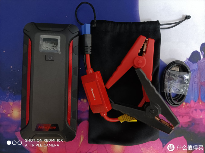 老司机车里的必备车品 Newsmy H2多功能汽车应急电源 自驾应急 什么值得买