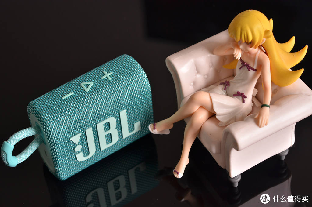 JBL GO3音乐金砖三代：更潮酷前卫的外观+更高的防护性
