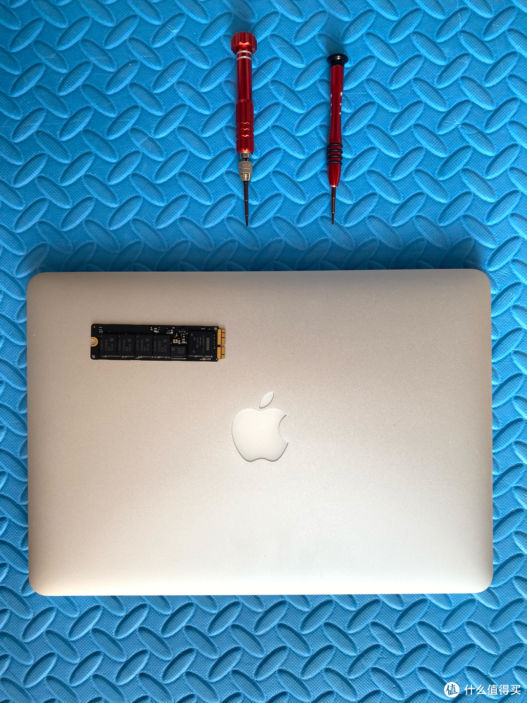 新品SSD1TB換装済　MacBook Pro Retina13　2015　美観