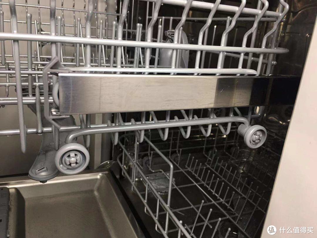 买洗碗机不用再纠结了  海尔CN13这款洗碗机满足你所有的要求