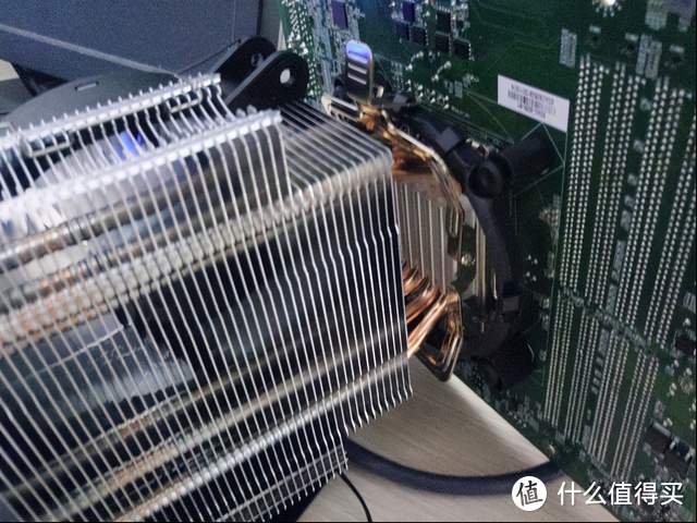 打破传统，散热到底---益德CPU反装双极主板