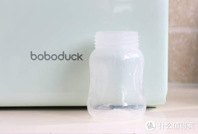 宝宝奶瓶、餐具还用开水消毒灭菌？还能烘干！紫外线消毒器测评