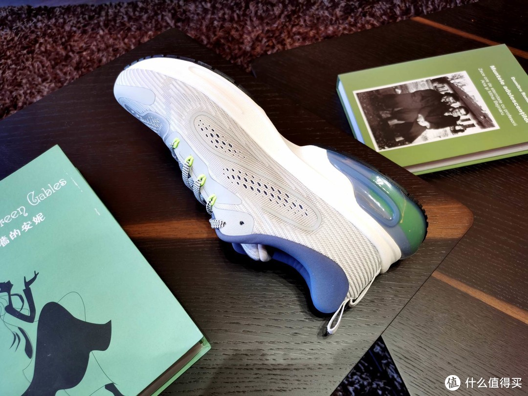 咕咚x安踏“创”大数据跑鞋诞生，开启中国创跑鞋新时代