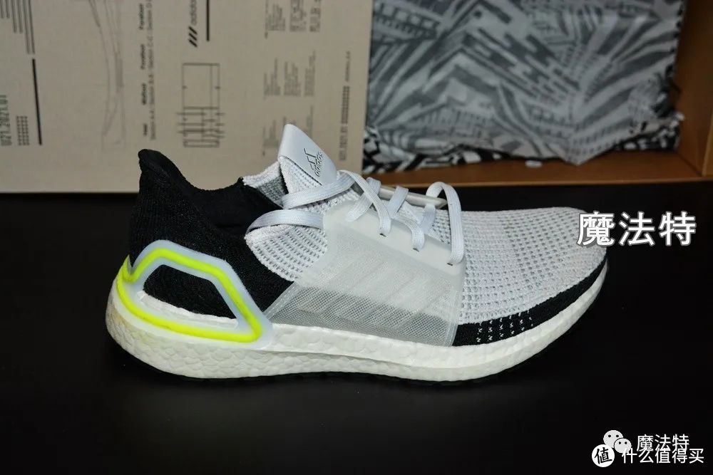 我有一百多双Boost，却抵不过一款adidas Ultra Boost 21跑鞋