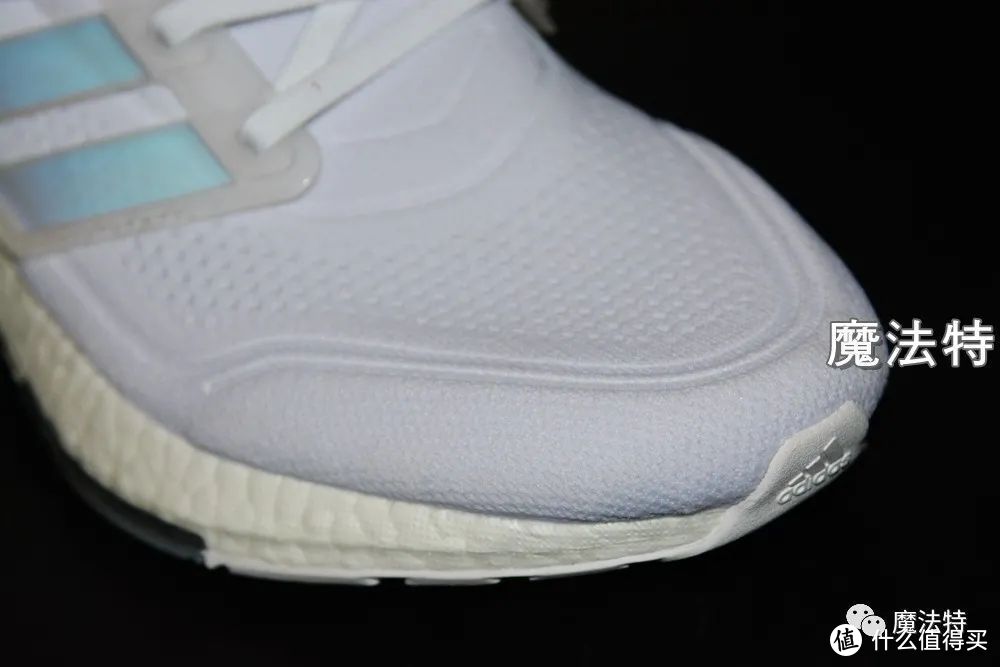 我有一百多双Boost，却抵不过一款adidas Ultra Boost 21跑鞋