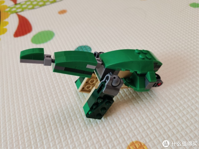 乐高31058三角龙继续宅家陪小女拆高拼高