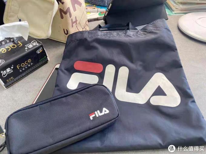 给孩子们过年的文具大礼包