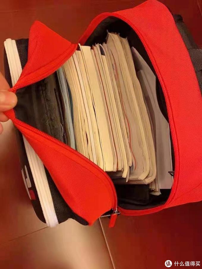 给孩子们过年的文具大礼包