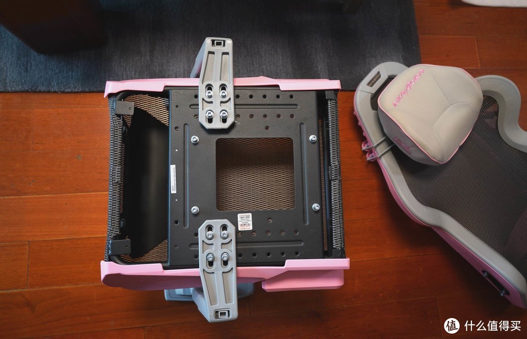 送给女儿的小礼物，DXRacer迪锐克斯粉色电竞椅入手。