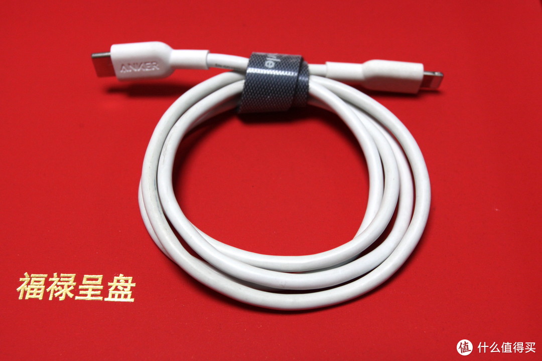 IP12和她的MagSafe“朋友们”