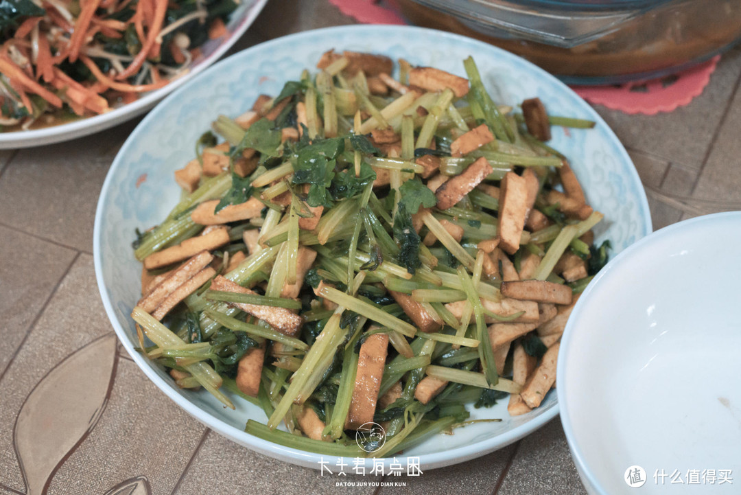 「大头君有点困」你的年夜饭，可能需要这样的一口不粘锅