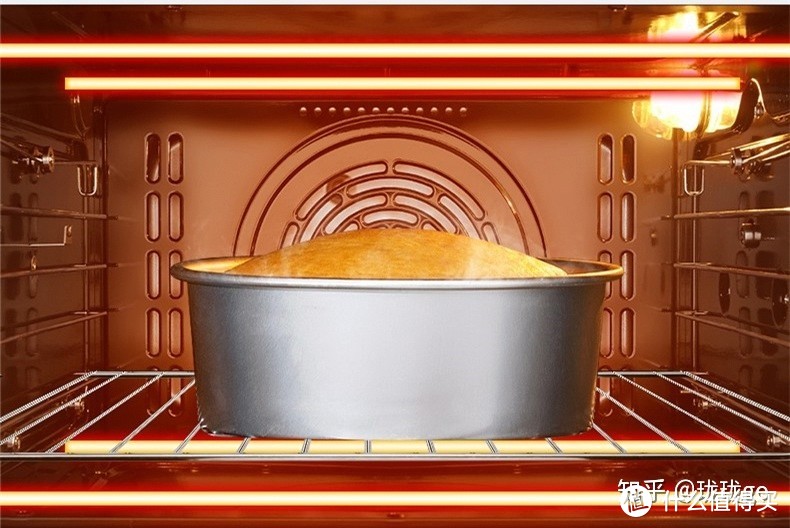 烤箱：通过上下加热管的热辐射加热炉内空气，将食物逐步烤熟