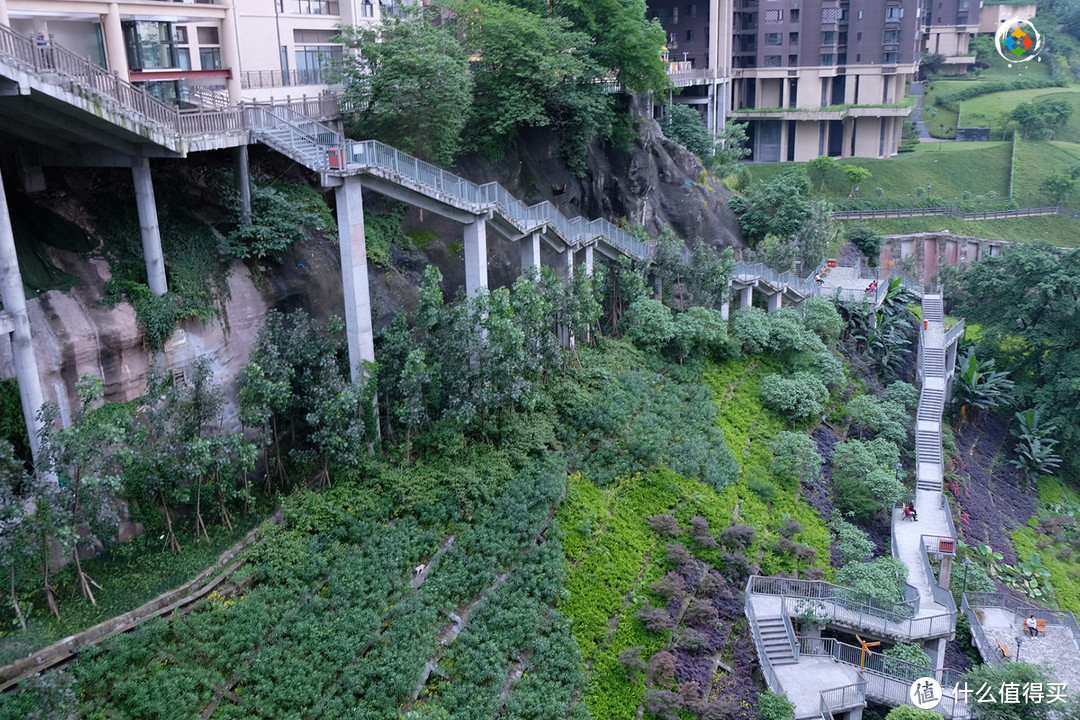 游客去解放碑，本地人都来观音桥，重庆的商圈，谁才是你的最爱？