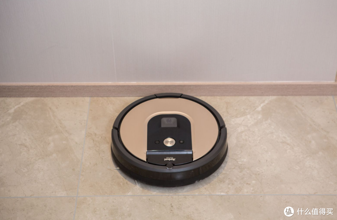 iRobot扫地机器人测评：高效除尘的居家新宠