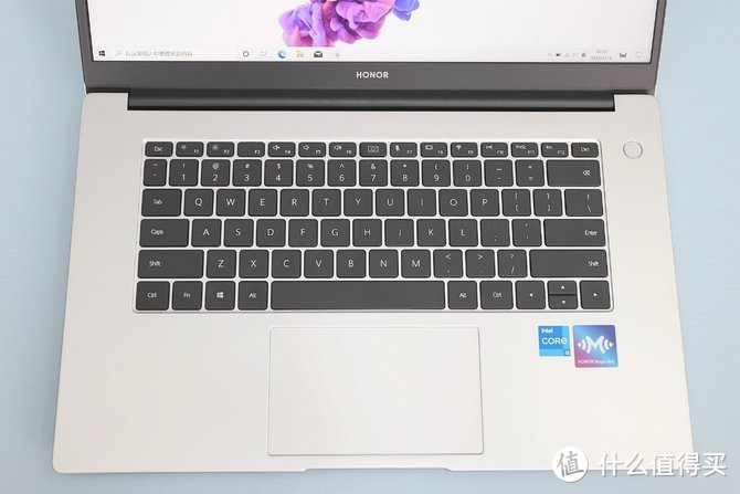 多屏协同再升级！荣耀 MagicBook 15全面屏轻薄本评测