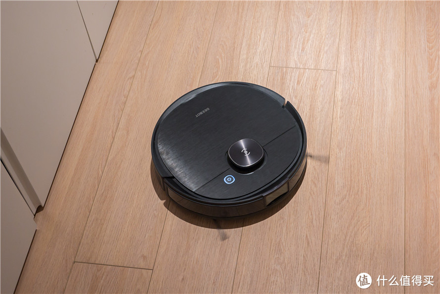 都是高端扫地机器人，iRobot i7+和科沃斯T8 AIVI+谁更好用？