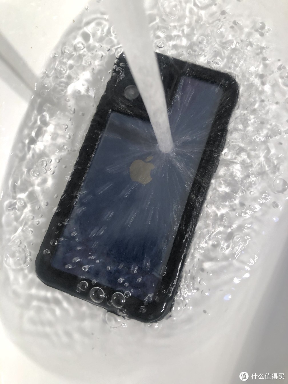 苹果手机防水标变色图片