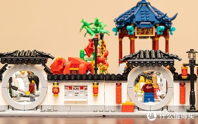 带娃看买不起的年货系列-乐高 LEGO「新春元宵灯会-“生活再苦我-也要活的精彩”