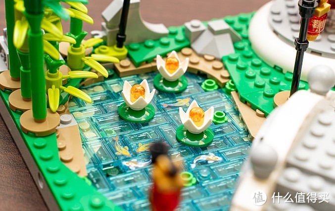 带娃看买不起的年货系列-乐高 LEGO「新春元宵灯会-“生活再苦我-也要活的精彩”