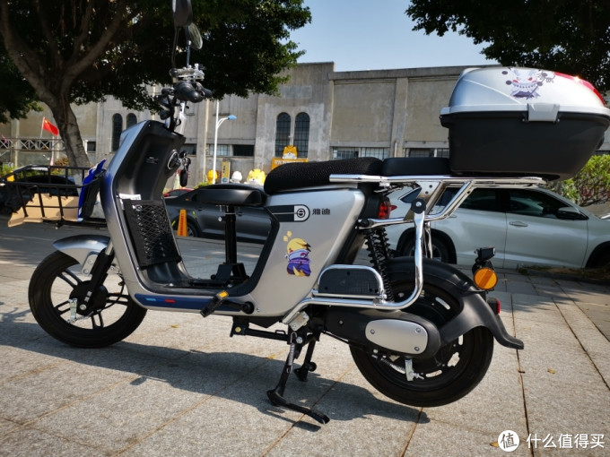 diy系列篇十五雅迪欧睿再次加装儿童座椅t6尾转弯灯点焊21700锂电池等