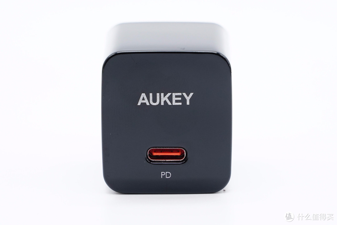 拆解报告：AUKEY傲基20W PD快充充电器PA-Y20S