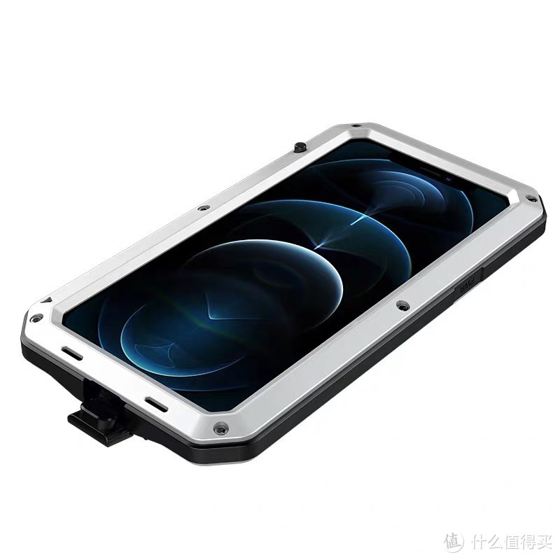 iPhone12金属硅胶全包防摔壳高冷的外表下依旧是一颗精致的心。