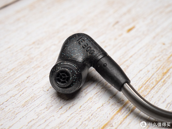 森海塞尔ie 300 hi-fi耳机首发体验:个性十足又有森海传统的一副耳塞