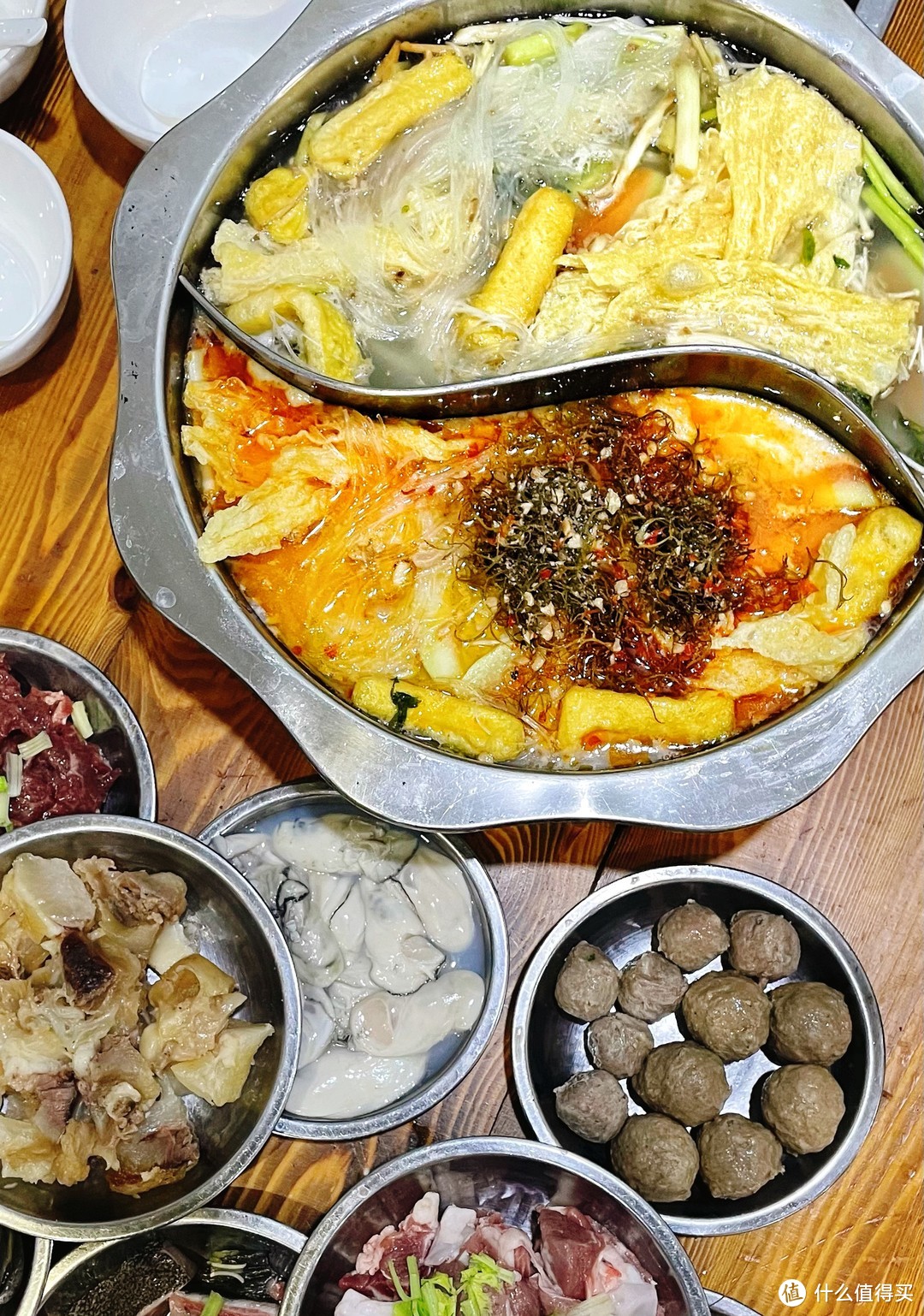 海南美食 | 藏在博爱北的明星同款鸳鸯斋菜煲，李易峰、陈小春都吃过！