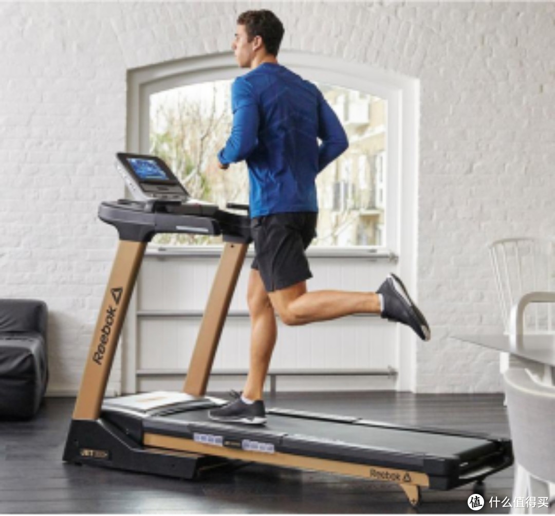 一台专属于你的健身器材锐步JET 300+跑步机