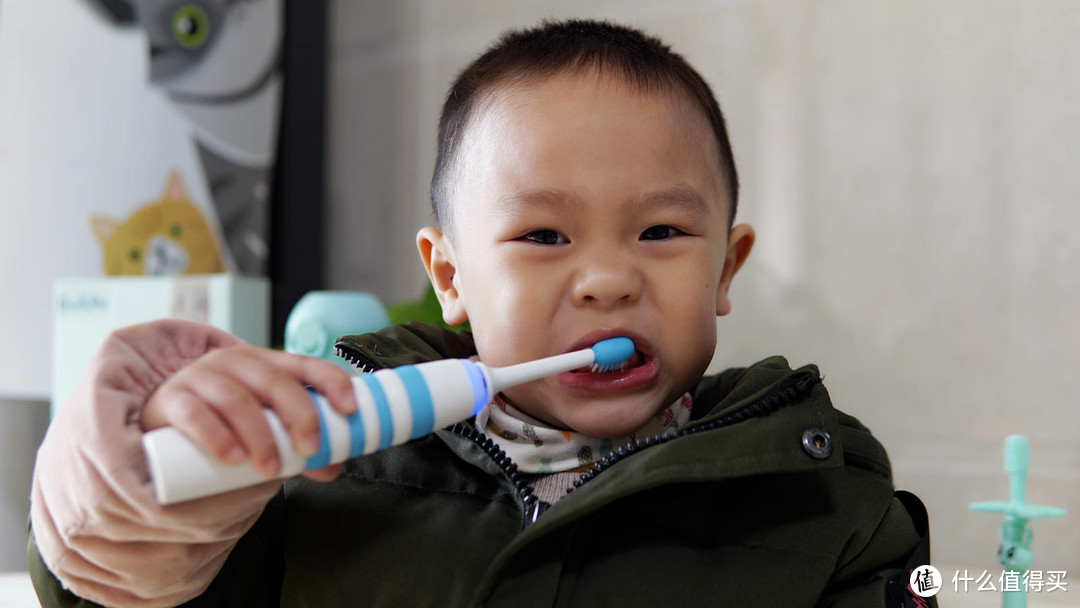 让刷牙变得更有乐趣，Gululu Kaa-Kaa儿童电动牙刷体验。