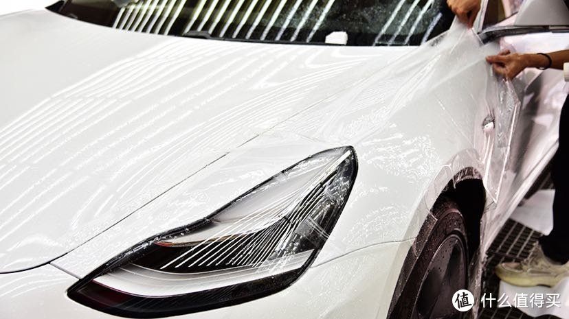 特斯拉model3白色装贴solargard圣佳隐形车衣