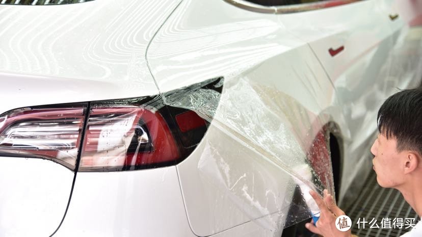 特斯拉model3白色装贴solargard圣佳隐形车衣