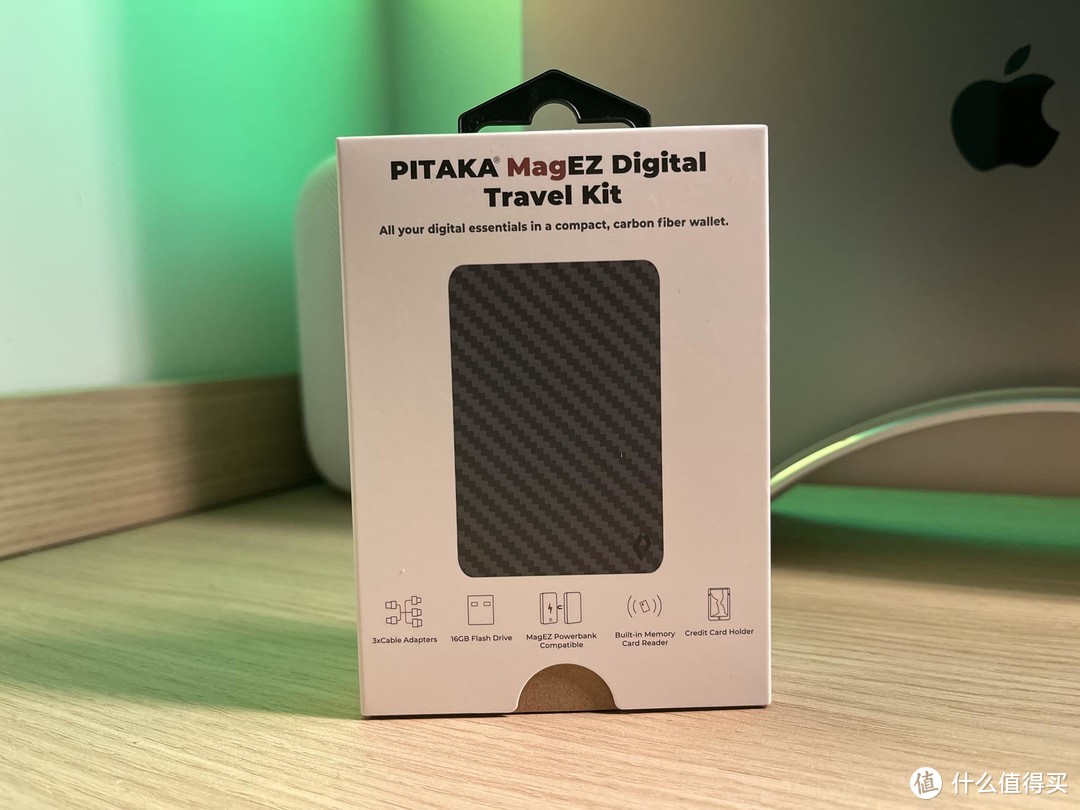 EDC好物盘点：PITAKA 10合1磁吸卡包+苹果表碳粉套装