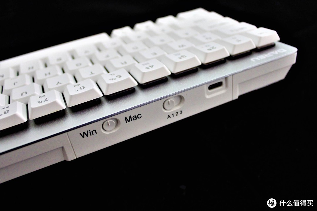 生活“嗨”起来 篇九：桌面小升级，达尔优EK868双模机械键盘体验