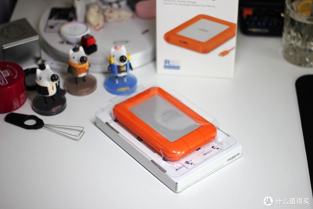 颜值和耐用性并重，旅行拍摄的好伙伴 - LaCie Rugged USB-C 三防移动硬盘