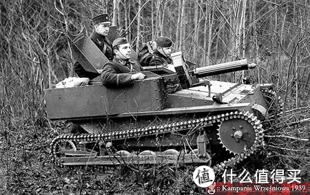 超轻型坦克六型(Tankette Mk.VI)，装备最多，应用最广泛的一款超轻型坦克