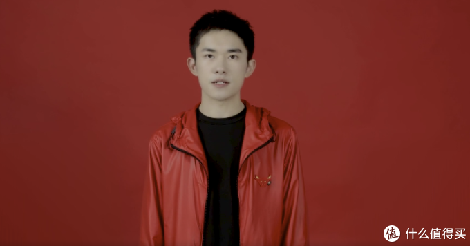 Emporio Armani终于推出了牛年系列!竟然还是易烊千玺同款!