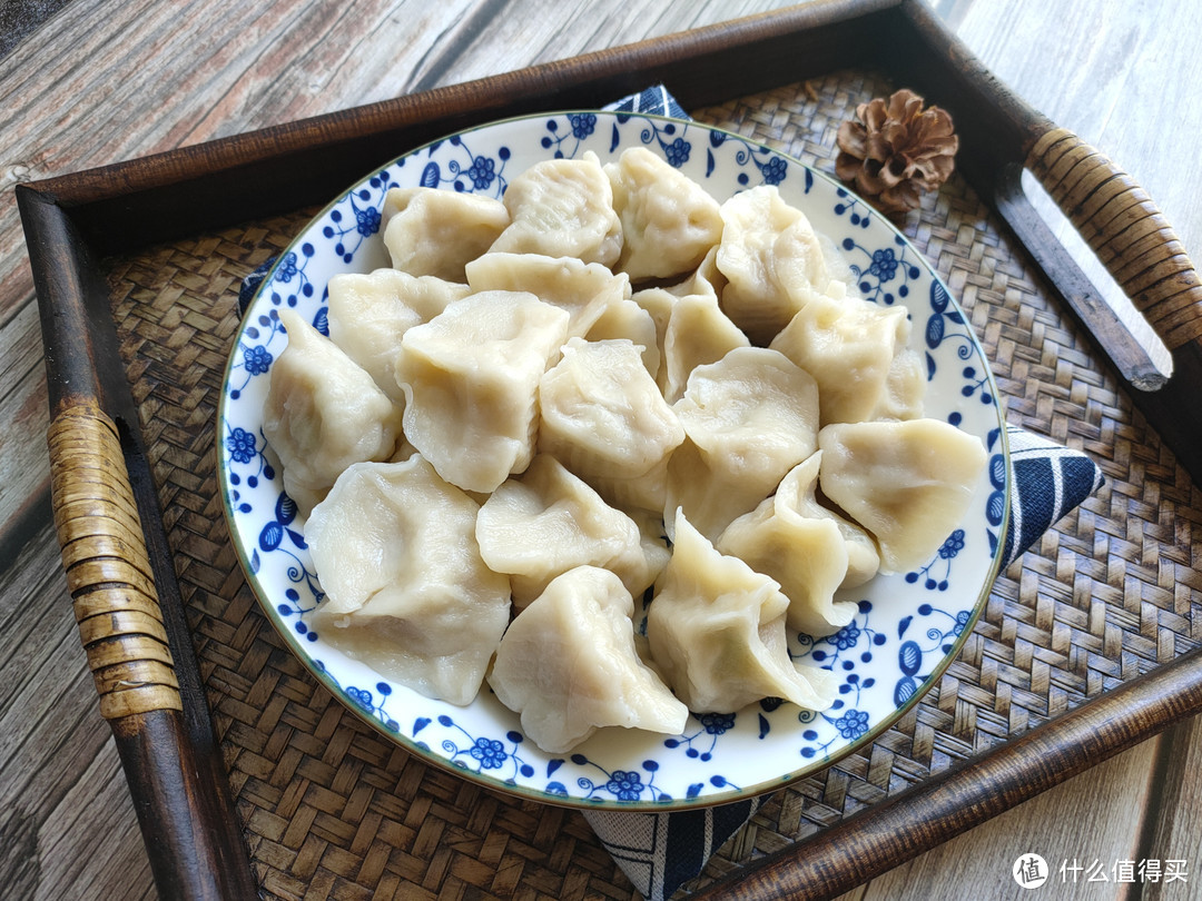 这菜包饺子9毛一斤，脆嫩鲜香真解馋