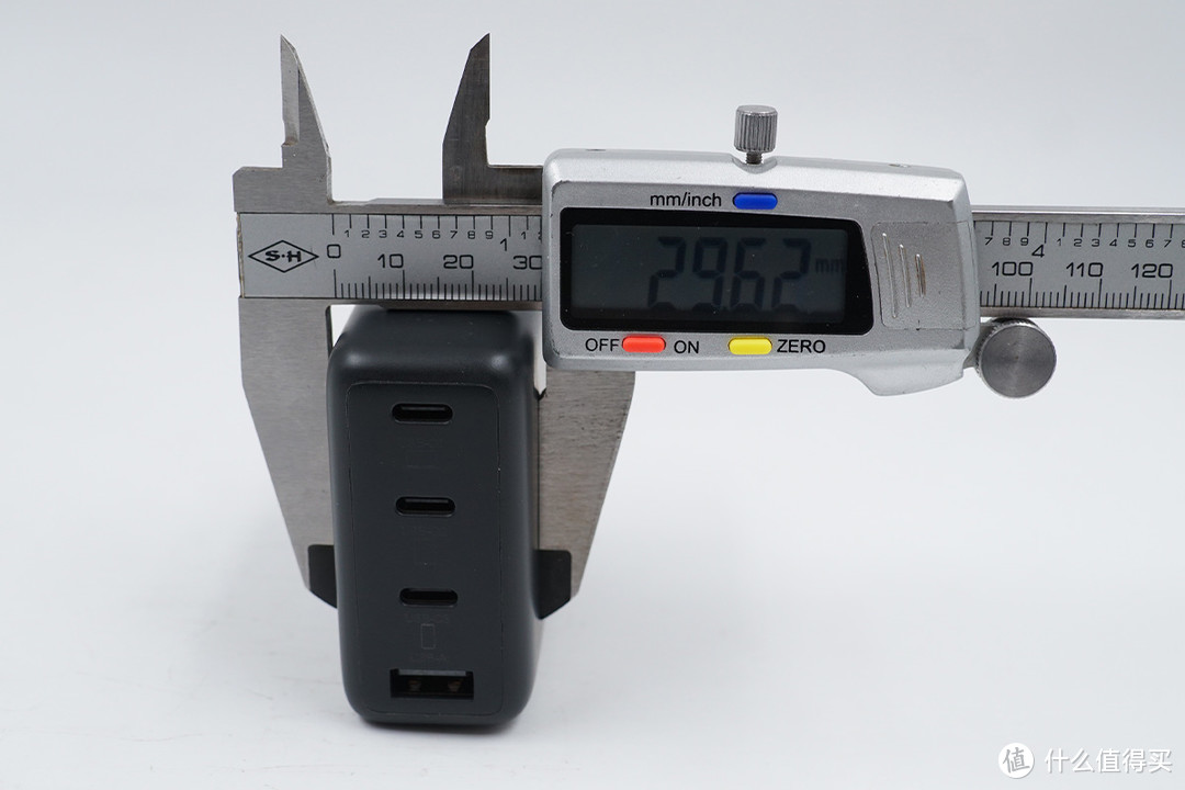 充电器，新浪潮：IDMIX 100W 3C1A氮化镓充电器全面评测