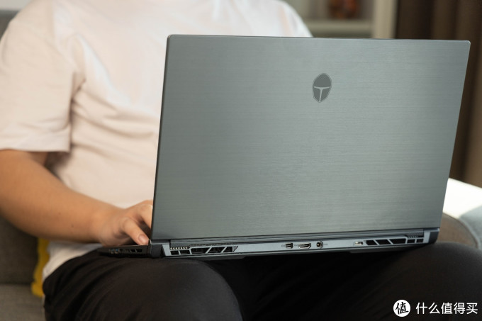 雷神911p1 i7-10870h  rtx3070 深度评测