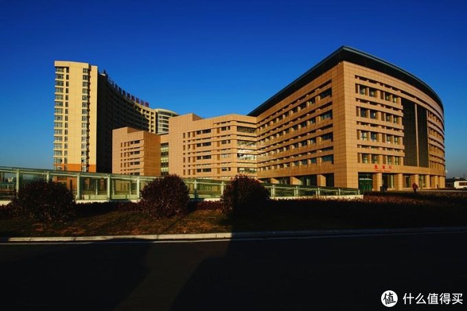 宣传照片挺气派,医疗水平算是鲁西南比较高的.13