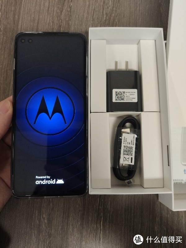 摩托罗拉Motorola edge s使用体验