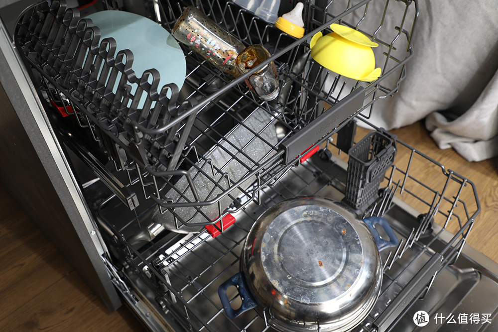 【评测】15套大容量+立式锅架，一次洗净的惠而浦洗碗机